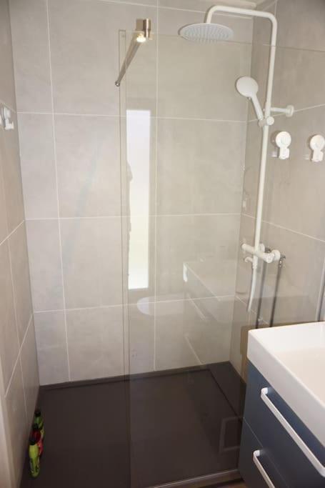Casuta Artar - Therme & Aeroport Otopeni Corbeanca Экстерьер фото